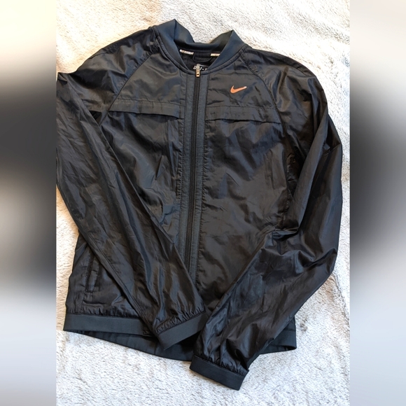 Nike Running Jacket Dri-fit Size XS - Picture 1 of 4